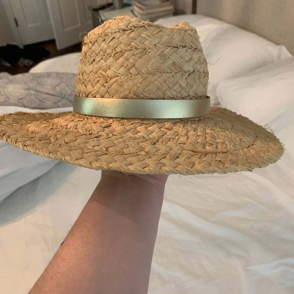 Straw summer sunhat